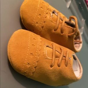 Size 2 infant shoes.